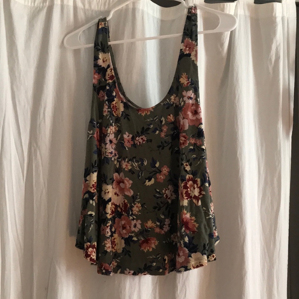 American eagle floral tank top!